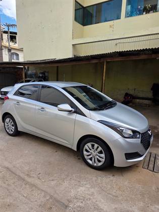 HYUNDAI HB20 1.0 COMFORT PLUS 12V FLEX 4P MANUAL HYUNDAI HB20 1.0 COMFORT PLUS 12V FLEX 4P MANUAL